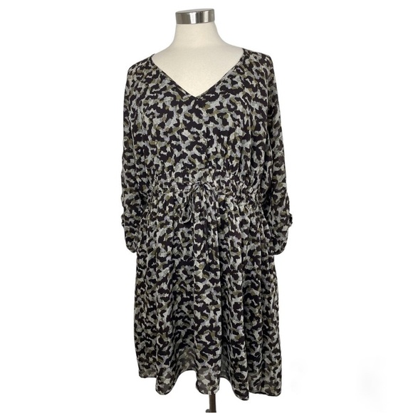 CITY CHIC Animal Print Chiffon Dress size 16 - Picture 10 of 10
